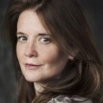 โจ แม็กอินเนส (Jo McInnes)