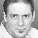 โจ สตีเวนส์ (Joe Stevens)