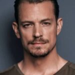 โจเอล คินนาแมน (Joel Kinnaman)