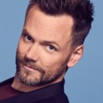 โจเอล แม็คเฮล (Joel McHale)