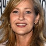 โจอี้ ลอเรน อดัมส์ (Joey Lauren Adams)