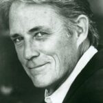 จอห์น เบนเนตต์ เพอร์รี่ (John Bennett Perry)