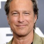 จอห์น คอร์เบตต์ (John Corbett)