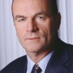 จอห์น ฟินน์ (John Finn)