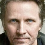 จอห์น ราลสตัน (John Ralston)