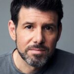 โจนาธาน แม็คเคลน (Johnathan McClain)