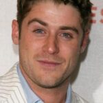 จอน อับราฮัมส์ (Jon Abrahams)