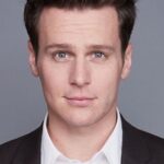 โจนาธาน กรอฟฟ์ (Jonathan Groff)
