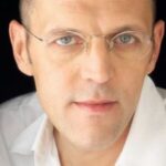 โฮเซ่ วัลเลนสไตน์ (José Wallenstein)