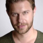 โจชัว มัวร์ (Joshua Moore)