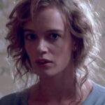 จูเลีย แม็กนีล (Julia McNeal)