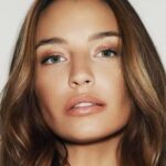 จูเลีย วีเนียวา (Julia Wieniawa)