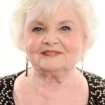 จูน สควิบบ์ (June Squibb)