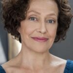 คาริน โคโนวาล (Karin Konoval)