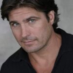 เควิน สเตเปิลตัน (Kevin Stapleton)