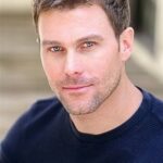 เคิร์ก อีโนคส์ (Kirk Enochs)