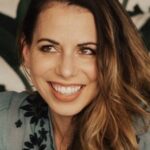 ลอร่า เบลีย์ (Laura Bailey)