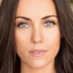 ลอร่า มิตเชลล์ (Laura Mitchell)