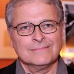 ลอว์เรนซ์ คาสแดน (Lawrence Kasdan)