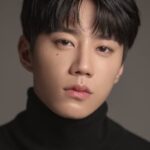 อี จุนยอง (Lee Jun-young)