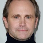 ลี เทอร์เกเซน (Lee Tergesen)