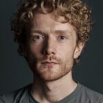 ลีโอนาร์ด บัคลีย์ (Leonard Buckley)