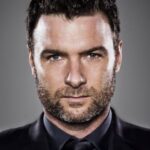 ลีฟ ชไรเออร์ (Liev Schreiber)