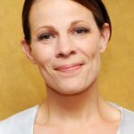 ลิลี่ เทย์เลอร์ (Lili Taylor)