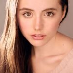 ลิลลี่ โม ชีน (Lily Mo Sheen)