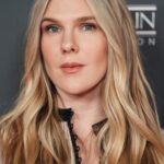 ลิลลี่ ราเบ้ (Lily Rabe)