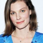 ลินด์เซย์ เบิร์ดจ์ (Lindsay Burdge)