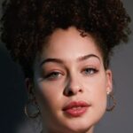 ลิซ คาริเบล เซียร่า (Liz Caribel Sierra)