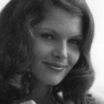 ลัวส์ ชิลส์ (Lois Chiles)