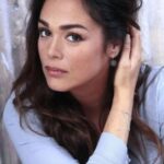 โลล่า เดอวาเร่ (Lola Dewaere)