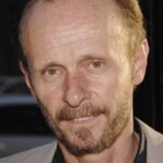 ลูซ เรนส์ (Luce Rains)