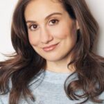 ลูซี่ เดอวีโต้ (Lucy DeVito)