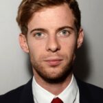 ลุค เทรดอะเวย์ (Luke Treadaway)