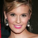 แม็กกี้ เกรซ (Maggie Grace)