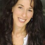 แม็กกี้ วีลเลอร์ (Maggie Wheeler)