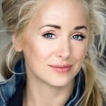 มาริลูป วูล์ฟ (Mariloup Wolfe)