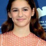 เมย์ นิโวลา (May Nivola)