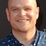 ไมเคิล อดัมธเวต (Michael Adamthwaite)