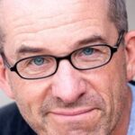 ไมเคิล บีตตี้ (Michael Beattie)