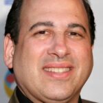 ไมเคิล โคสตรอฟ (Michael Kostroff)