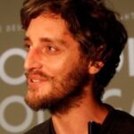 มิไฮ สเตนเนสคู (Mihai Stănescu)