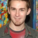 มิโกะ ฮิวจ์ (Miko Hughes)