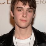 มิทเชล โฮป (Mitchell Hope)