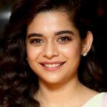 มิถิลา ปาลการ์ (Mithila Palkar)