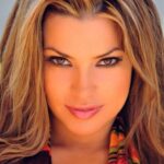 โมนิก้า ลีห์ (Monica Leigh)