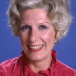 แนนซี่ มาร์ชองด์ (Nancy Marchand)